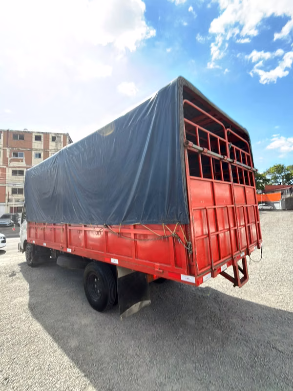 HINO DUTRO 2018