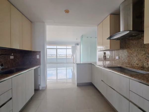 SALE APARTMENT · PH ELEVATION TOWER ¥124; WIDE AND WITH VIEW