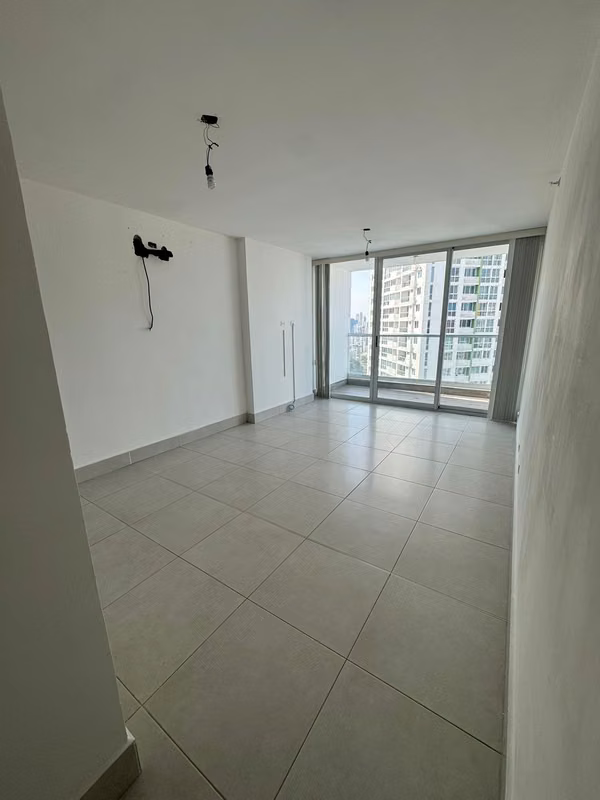 C2538 IS SOLD LARGE APARTMENT IN SQUARE EDISON190