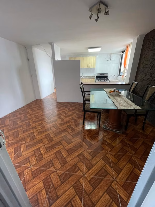 C252J IS RENTED APARTMENT ON THE 12 OF OCTOBER