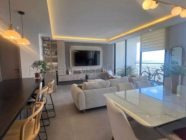 Sale of 150m ² full renovated apartment in Coco del Mar 26JSS4539