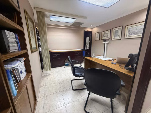 High-flow area office - 124; 28m ² - 124; Opportunity $35K