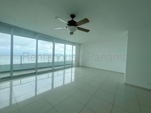 Apartment for Sale in Costa del Este LA26-6542