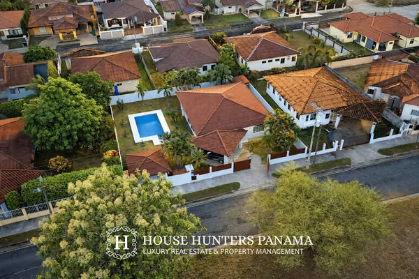 Tropical Home in David Panama