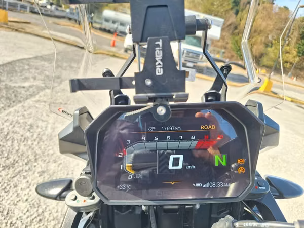 BMW F750GS AÑO 2.020 NEGRA FULL ACCESORIOS