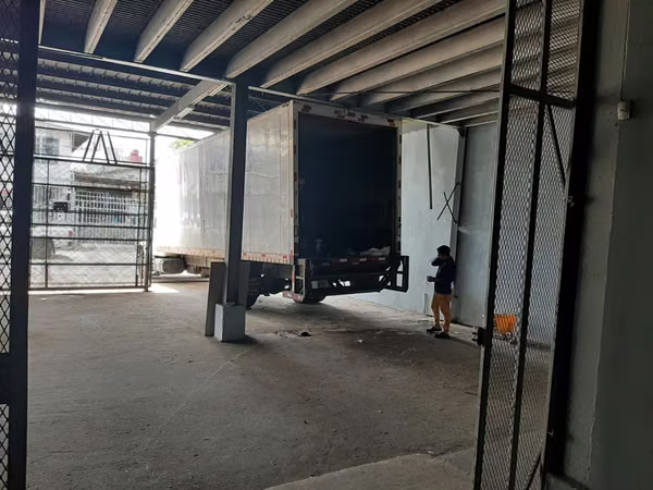 INDUSTRIAL WAREHOUSE FOR SALE – HIGH CAPACITY &amp; STRATEGIC INVESTMENT