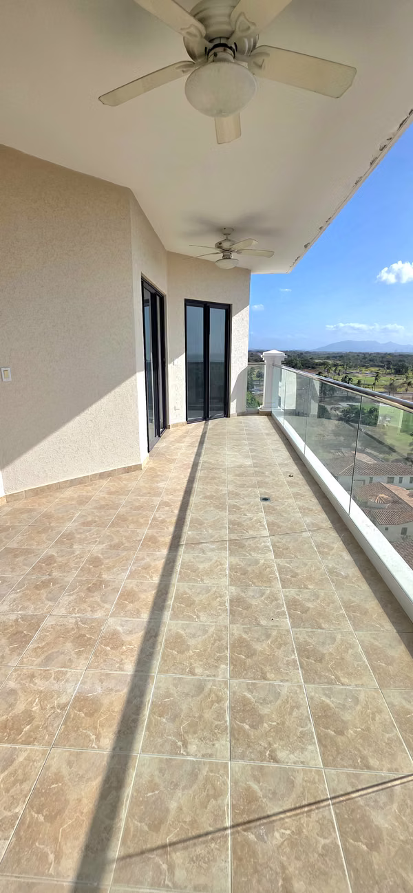 Apartamento Para La Venta en Exclusiva Comunidad, Las Olas 2