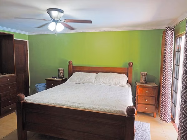 B&amp;B for Sale in Chame - Only 5 Minutes from Coronado