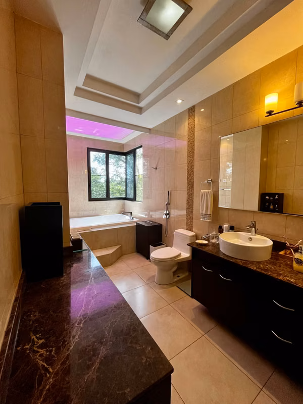 OPPORTUNITY! Amador 3 rec 3 ba 287 m2 near Albrook, Clayton! Ancon,
