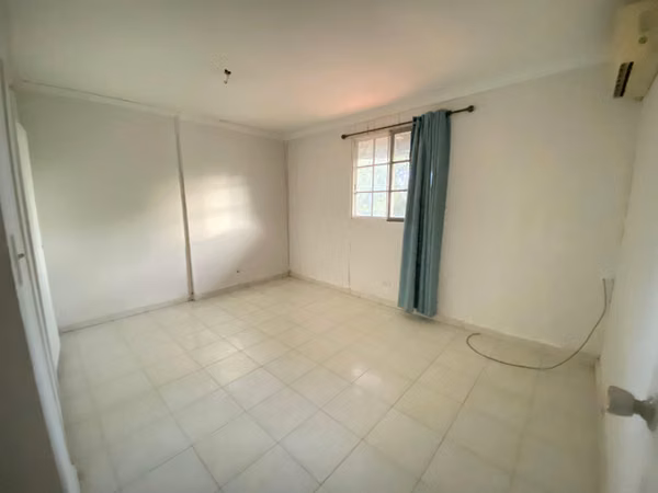 Family House in Gamboa -  On the banks of the Panama Canal ID 25297