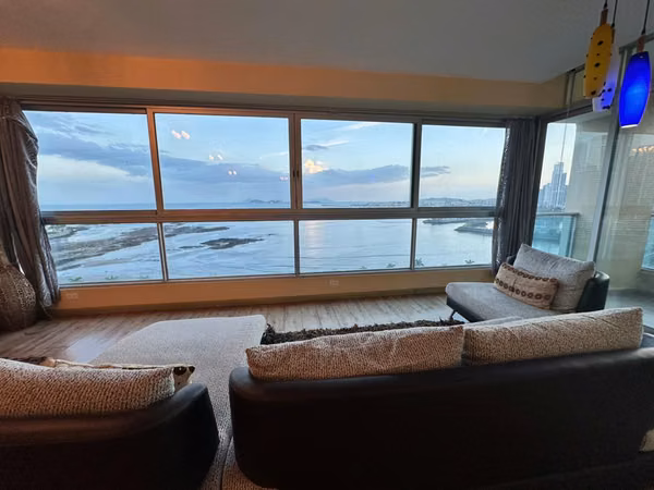 Bayfront Tower, Furnished with Direct Ocean Views