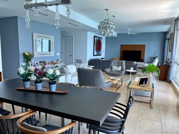 Venta de elegante apartamento con vista al mar en Pacific Point – Punta Pacífica