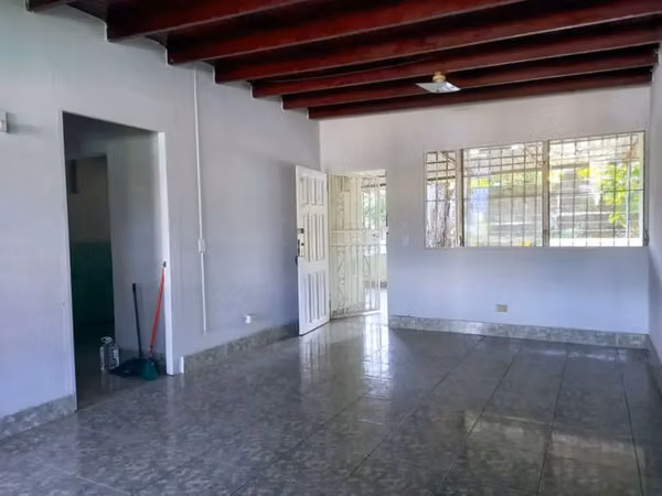 House is sold in Villa Cáceres