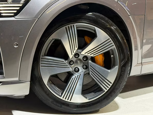 Audi e-tron 2021