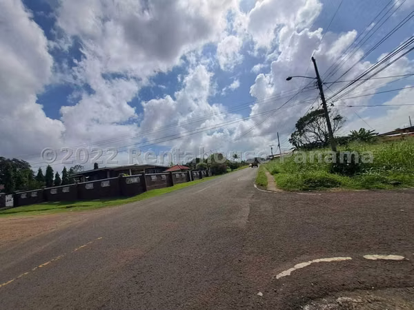 Casa Comercial En Alquiler En La Chorrera ABS