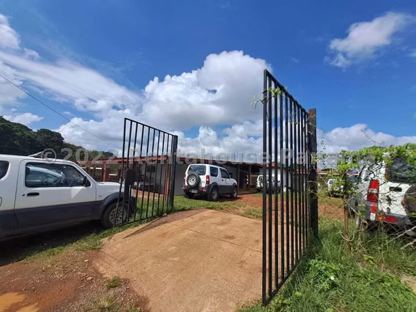 Casa Comercial En Alquiler En La Chorrera ABS