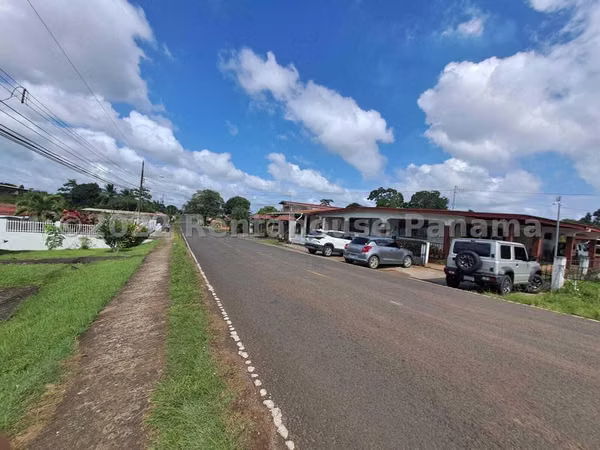 Casa Comercial En Alquiler En La Chorrera ABS