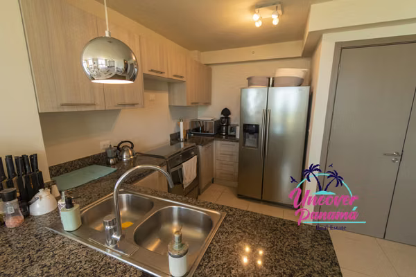 Elegant Contemporary Ocean-View Apartment in La Ensenada, PH Galeones