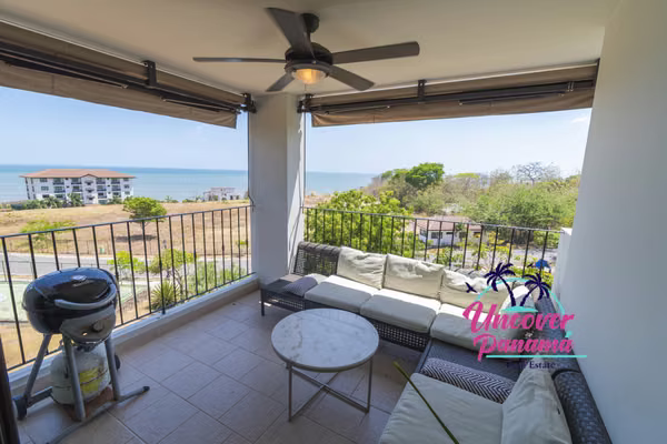 Elegant Contemporary Ocean-View Apartment in La Ensenada, PH Galeones
