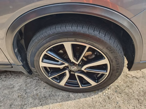 NISSAN X-TRAIL 2019