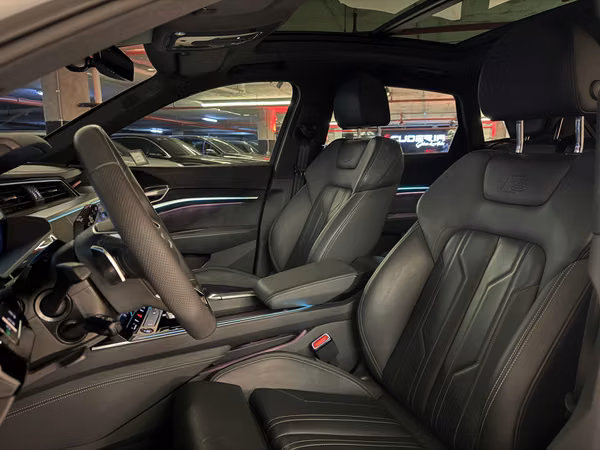 Audi e-tron S 2022