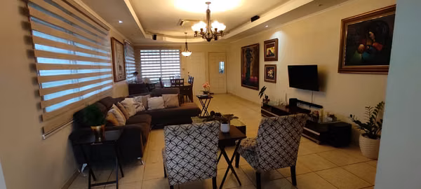 FOR SALE – CORNER HOUSE IN BRISAS DEL GOLF
