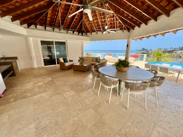 PUNTA BARCO – ESTATE FRENTE AL MAR