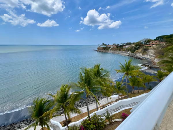 PUNTA BARCO – ESTATE FRENTE AL MAR