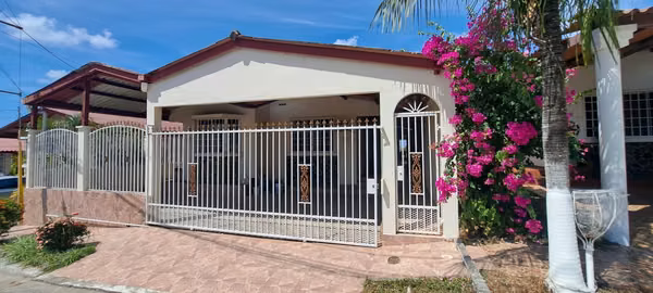 VENTA CASA EN VILLA LUCRE