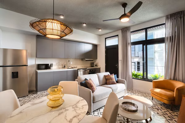 PH The Regent - Rental Apartment in East Coast Amoblado