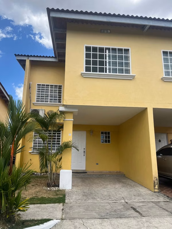 VENTA CASA LAS PRADERAS SAN ANTONIO