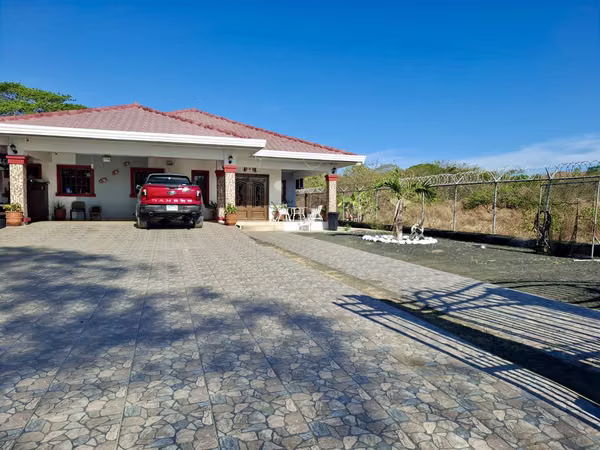 For Sale House in Las Tablas