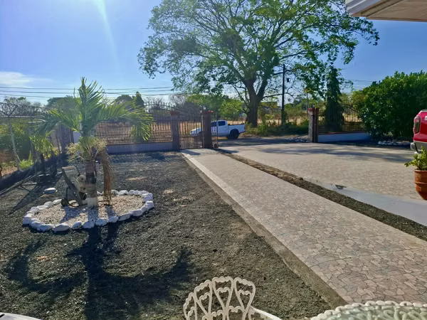 For Sale House in Las Tablas