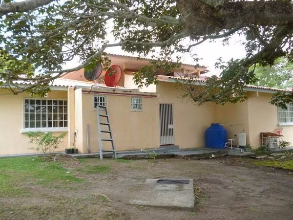 VENTA CASA + TERRENO NUEVA GORGONA