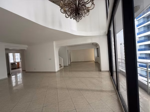 It is sold in Punta Paitilla Pent House Royal Princess