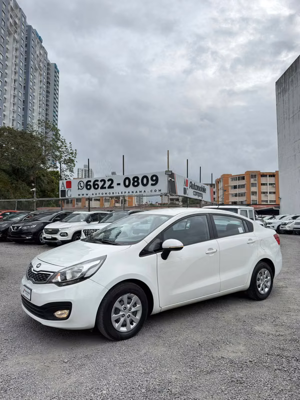 KIA RIO 2015