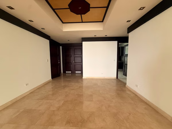 Sale of Apartment in Pacific Point Torre 300 with sea view