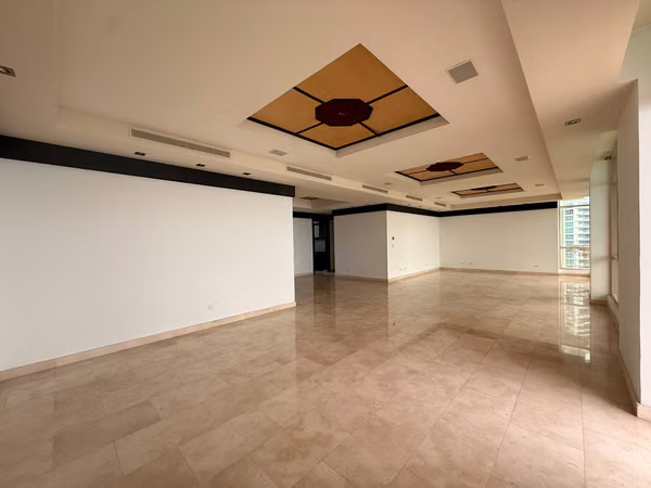 Sale of Apartment in Pacific Point Torre 300 with sea view
