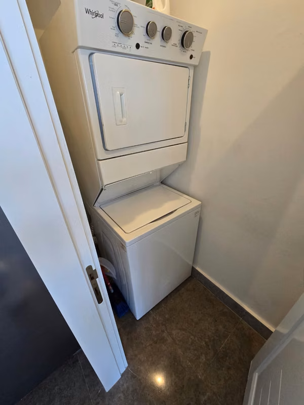SE VENDE LINDO APARTAMENTO AMOBLADO EN PH YOO, AV. BALBOA
