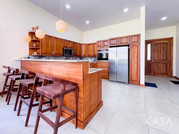 3-bedroom Home for sale in Alto Boquete with Mountain Views