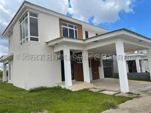 house for rent in costa verde