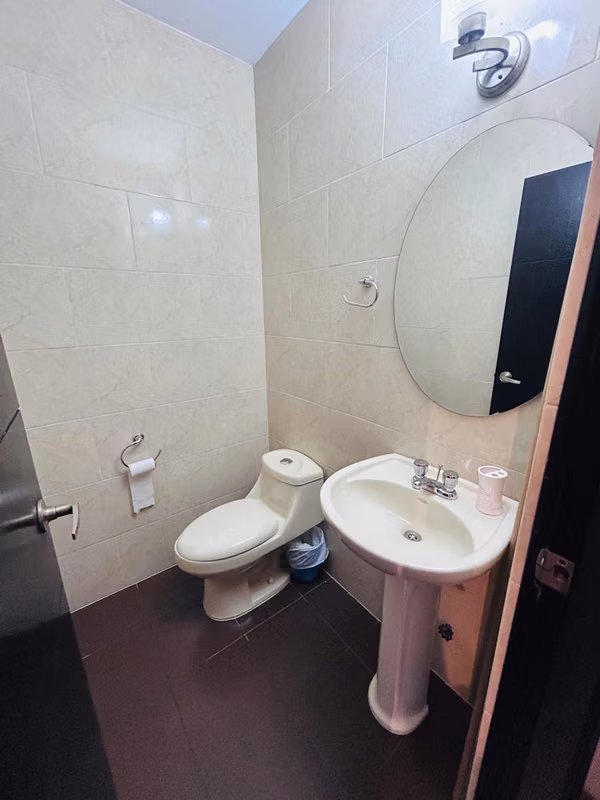 FOR RENT BEAUTIFUL RENOVATED APARTMENT IN AVENIDA BALBOA