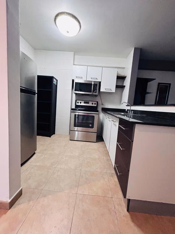 FOR RENT BEAUTIFUL RENOVATED APARTMENT IN AVENIDA BALBOA