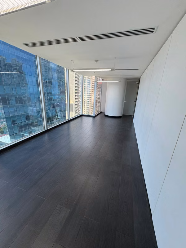 Office rental in Oceania Business