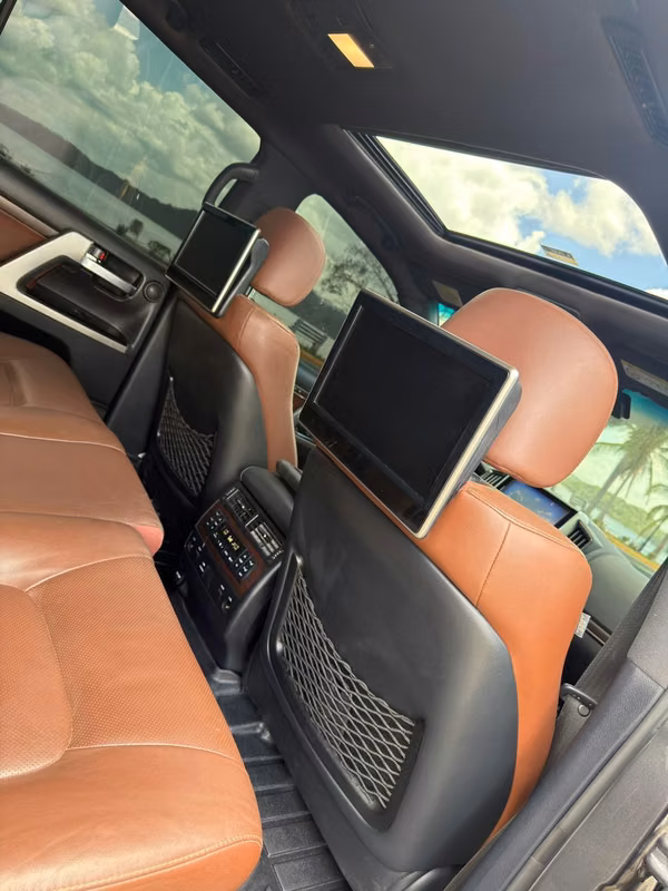 Toyota Land Cruiser vx 2016
