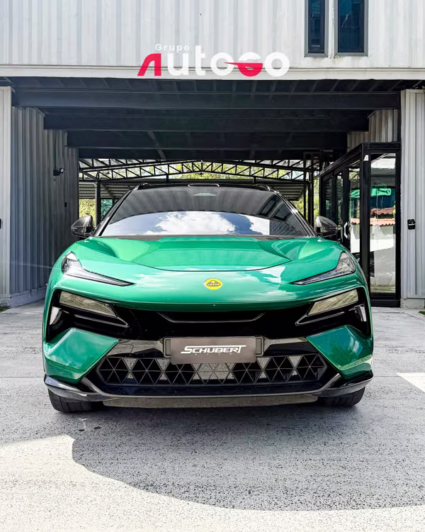 Lotus Eletre R+ 2025