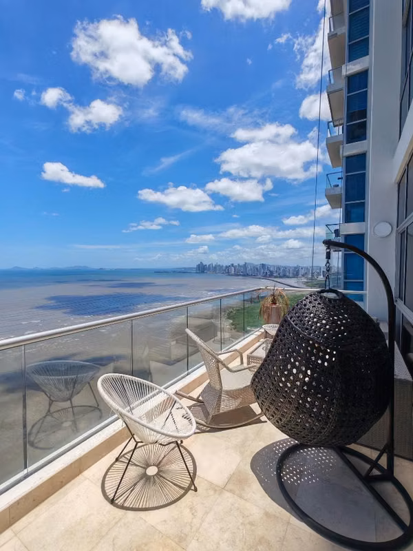 Vendo apartamento en Costa del Este primera línea