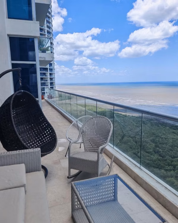 Vendo apartamento en Costa del Este primera línea