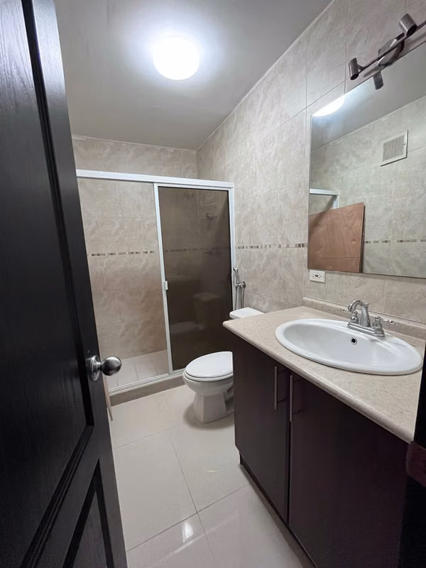 SALE OF APARTMENT SOPHIA TOWER