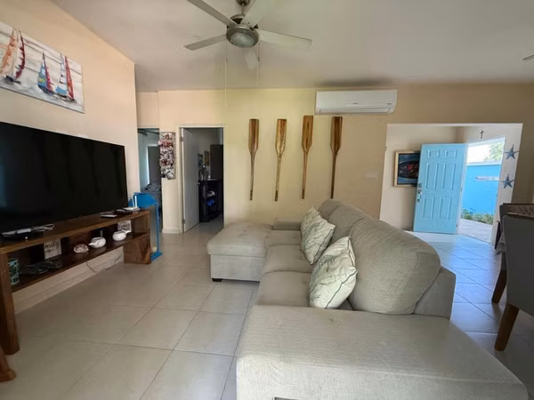 Alquilo Apartamento en PH BIJAO Planta Baja